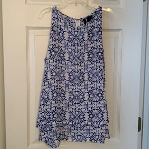 Beautiful blue and white sleeveless top